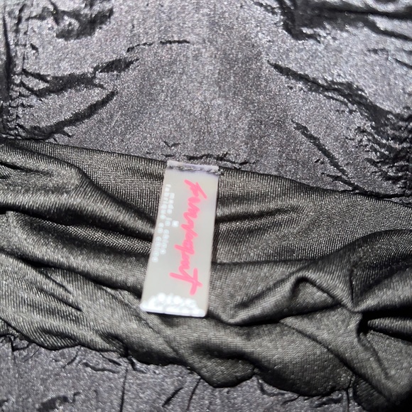 Black Free People Shorts - Picture 3 of 3